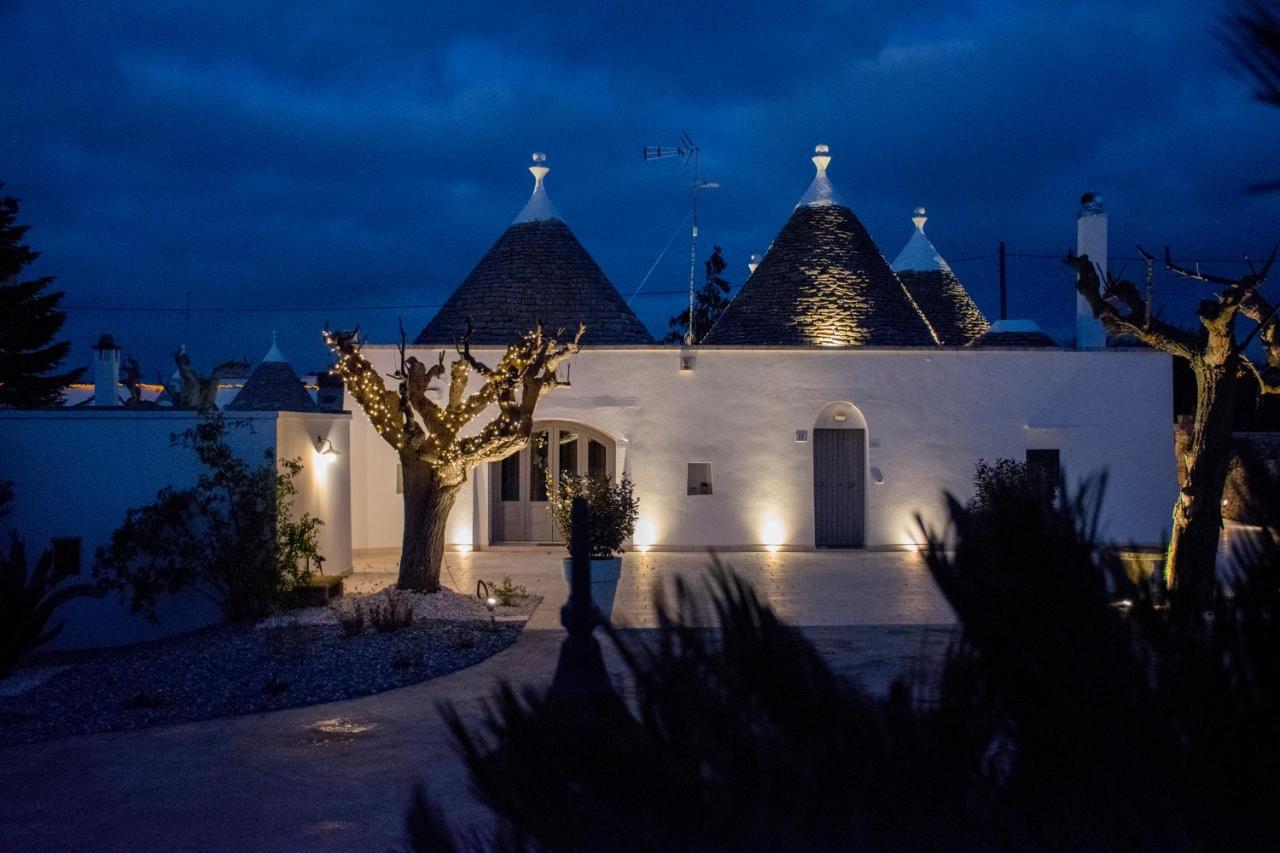 Pavi Trulli E Suites Locorotondo Bagian luar foto